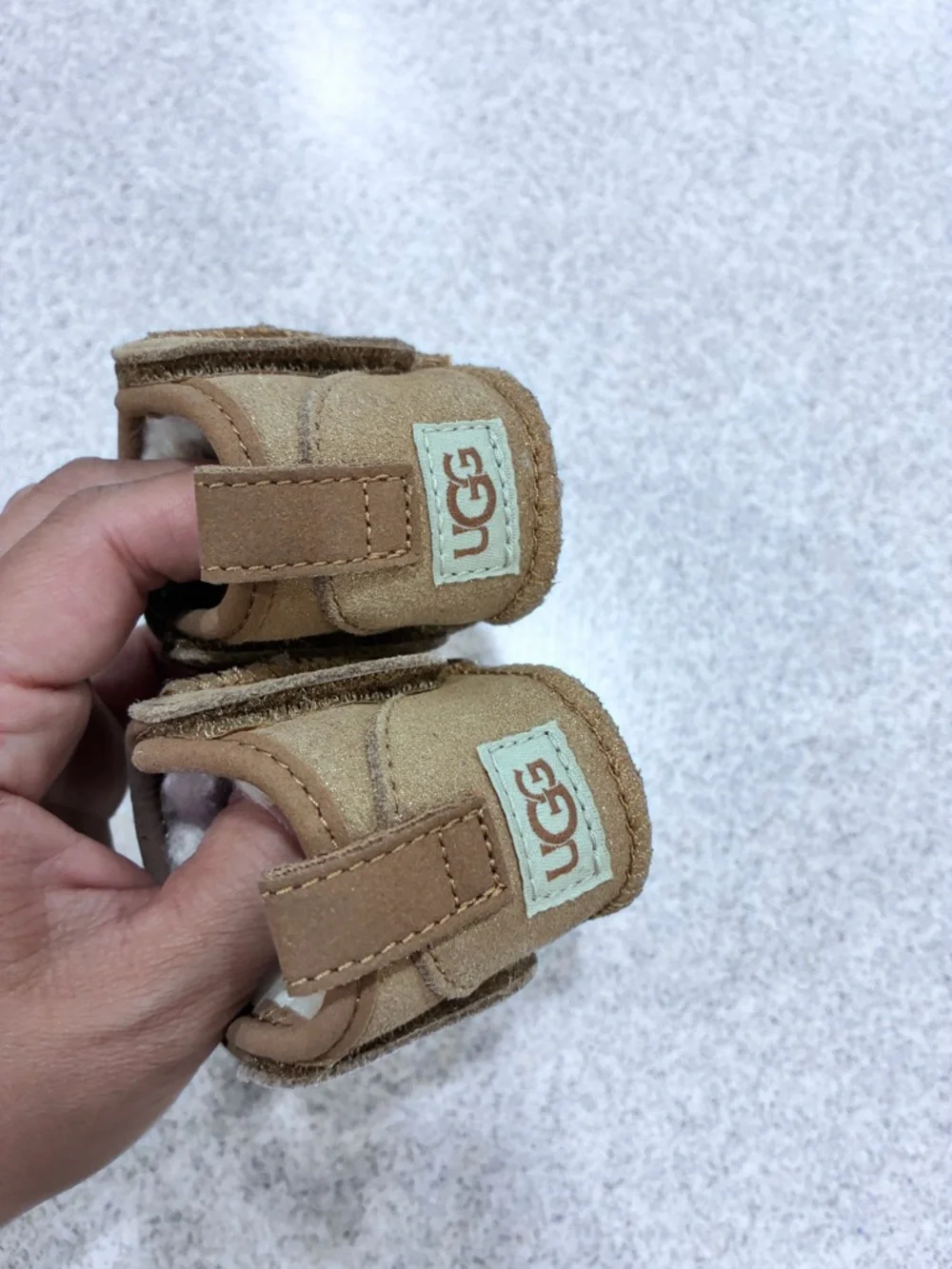 UGG  baby Classic Ultra Mini | Chestnut |  Sz: 0/1 (0-6 months )